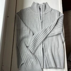 H&M grey double zip cropped sweater!
